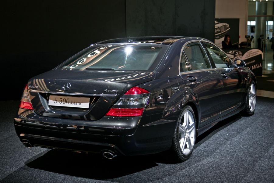  Mercedes-Benz S-Class 2007 года  (фото 3 из 414)